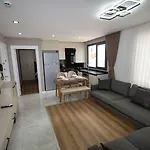 Luxury Life Hotel 3*