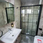 Luxury Life 3*