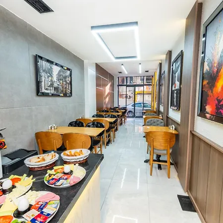 Luxury Life Hotel