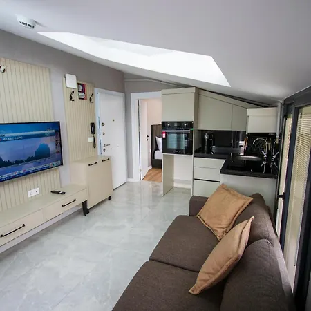Otel Luxury Life
