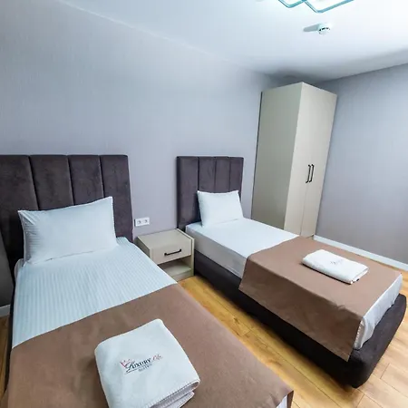 Luxury Life 3*