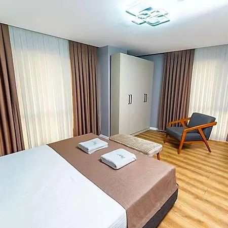 Hotel Luxury Life 3*