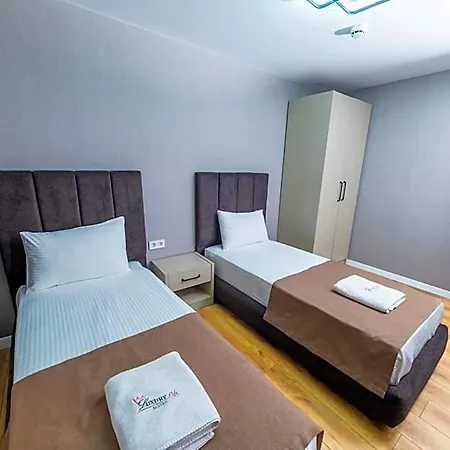 Luxury Life Hotel 3*