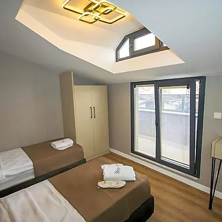 Hotel Luxury Life 3*