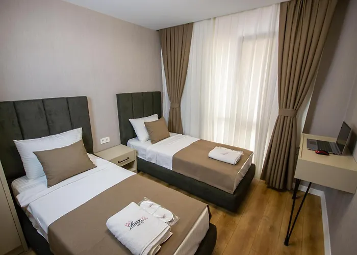 Otel Luxury Life 3*