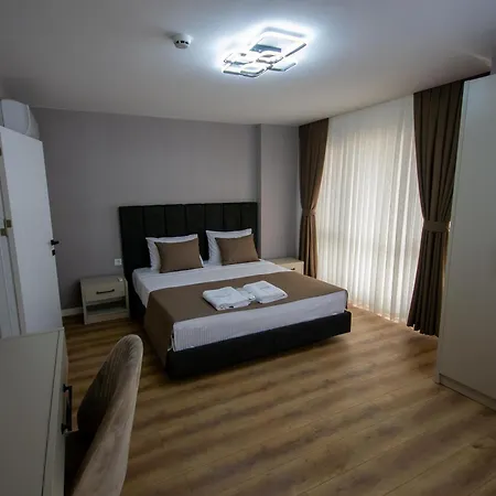 Luxury Life Hotel